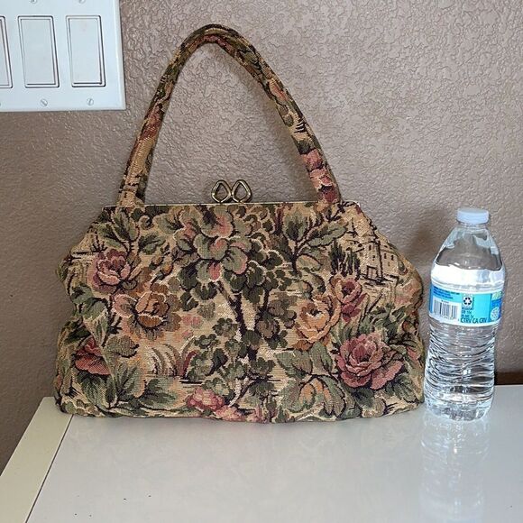 Floral Tapestry Handbag - Picture 7 of 9